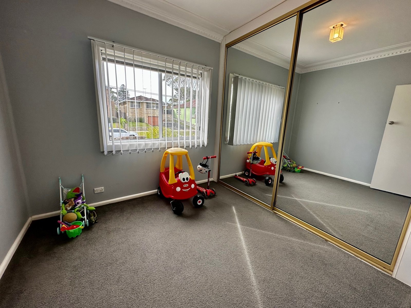 1 Warburton Street CHIFLEY 4