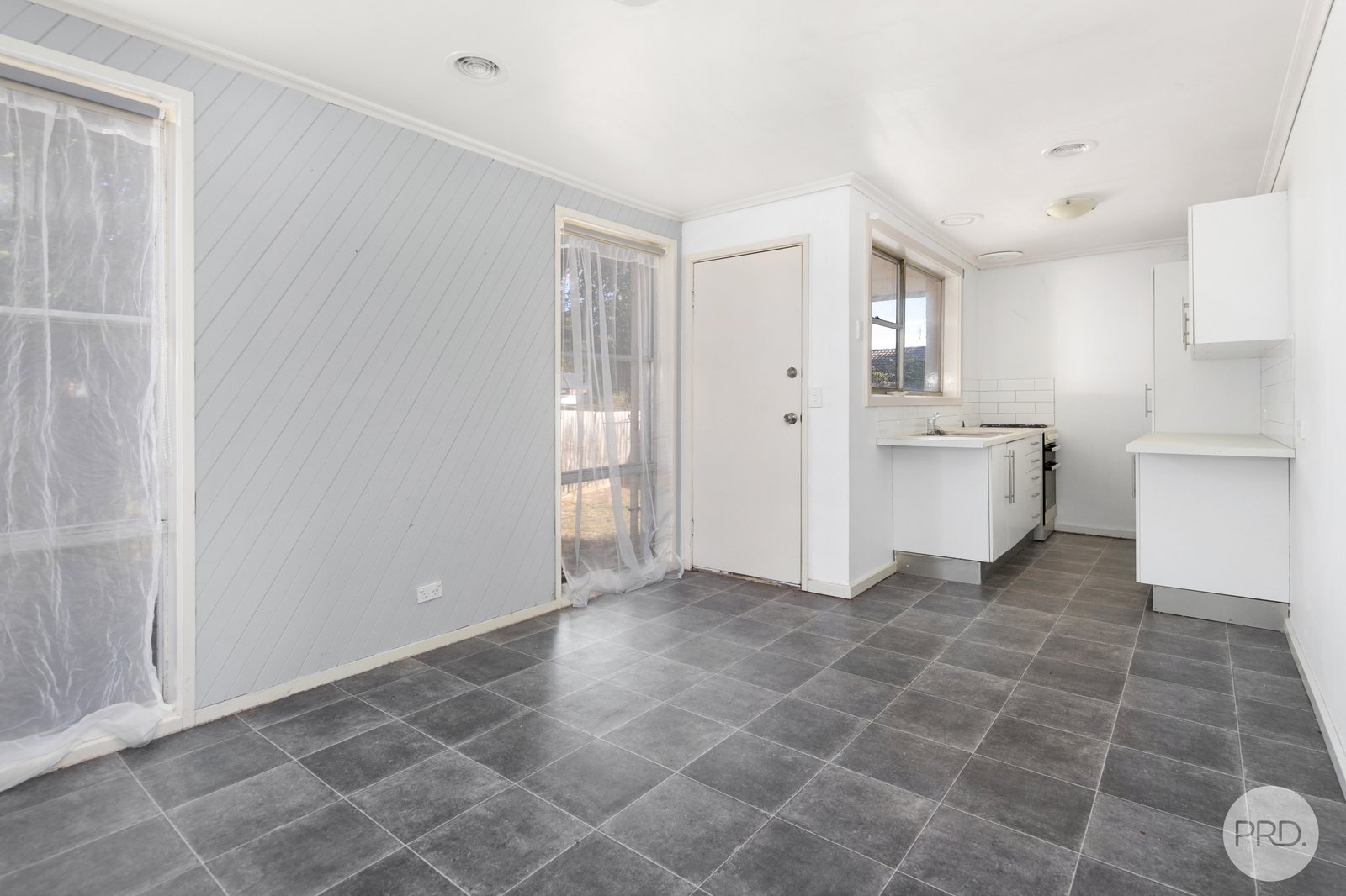 1 Warreen Street SEBASTOPOL 3