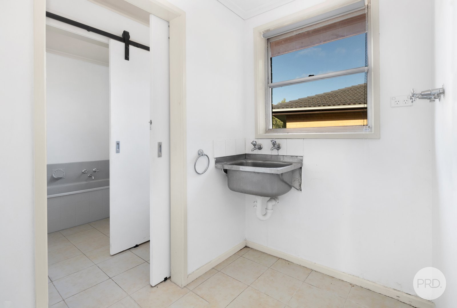 1 Warreen Street SEBASTOPOL 9