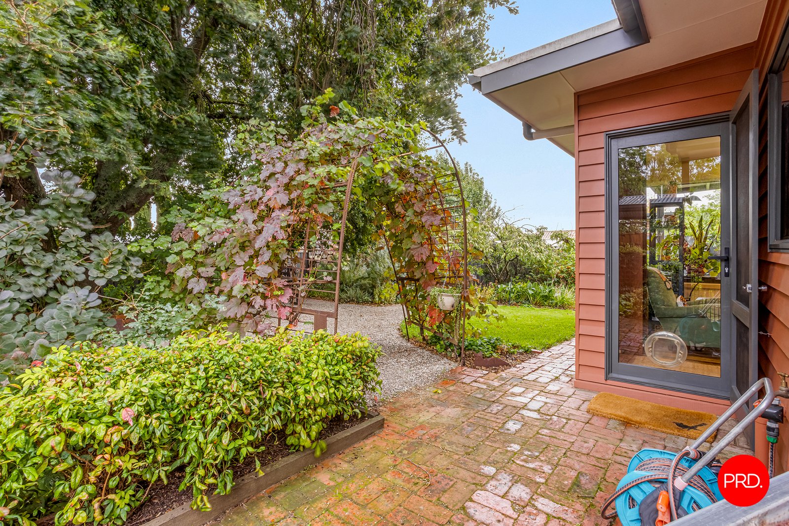 1 Warren Street KYNETON 17