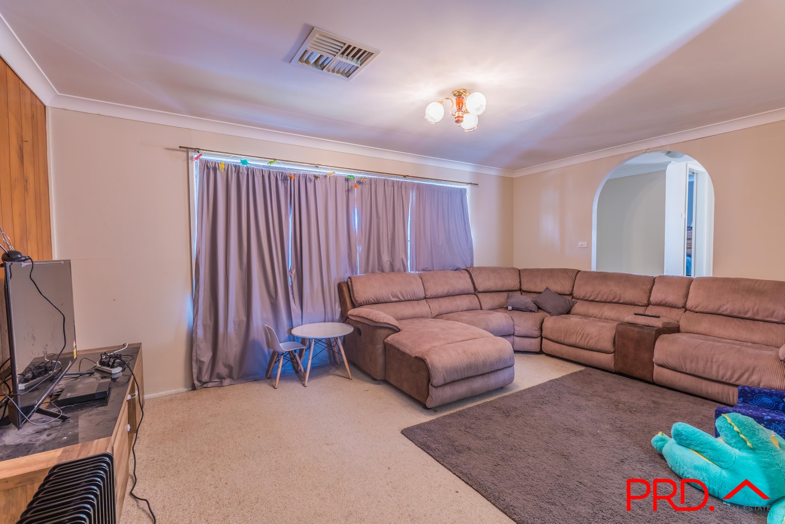 1 Wentworth Place TAMWORTH 7
