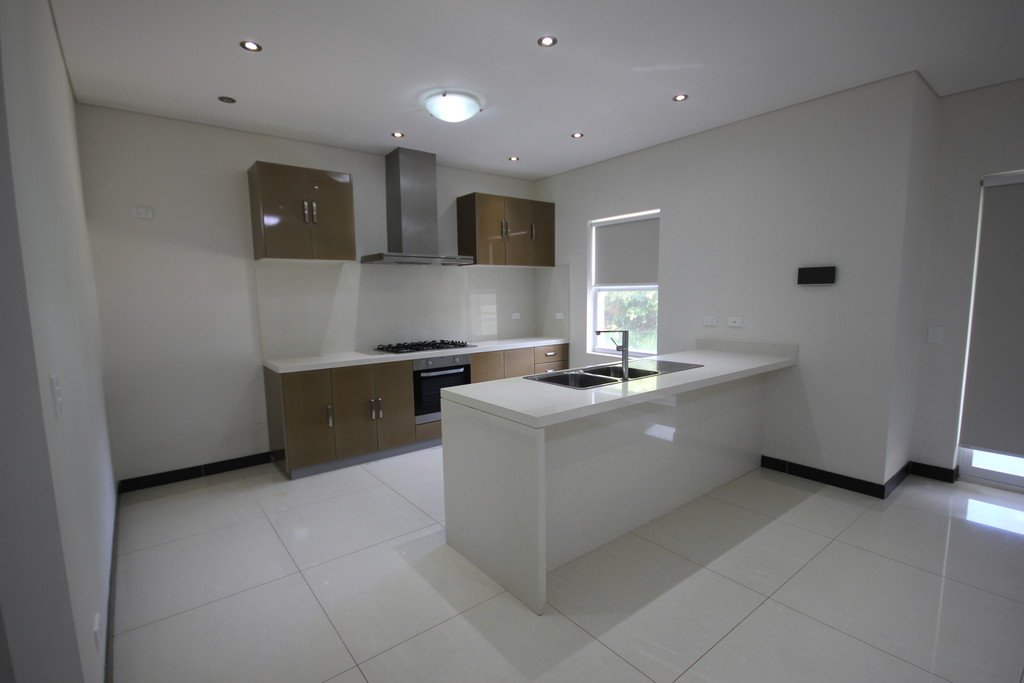1 West Lane CARLTON 4