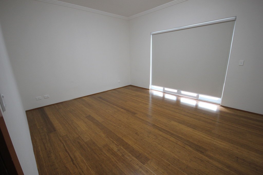 1 West Lane CARLTON 5