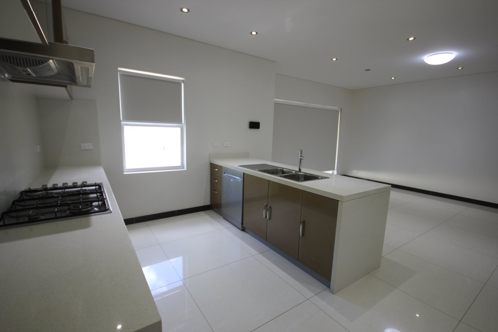 1 West Lane CARLTON 3