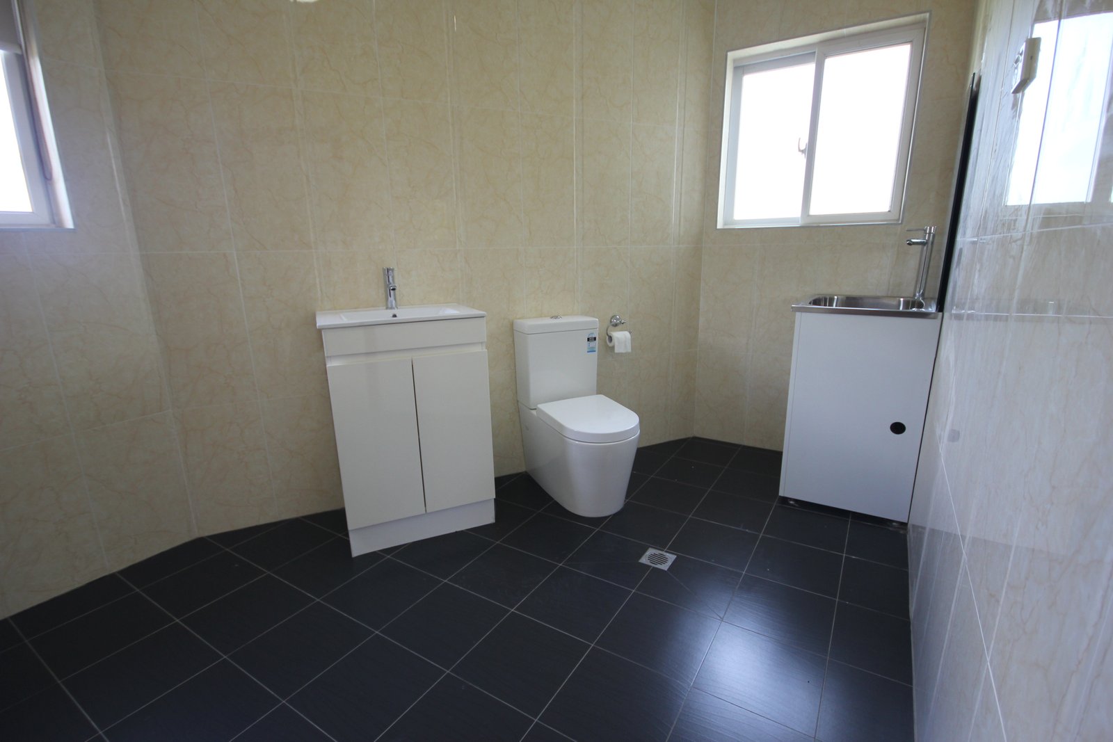 1 West Lane CARLTON 13