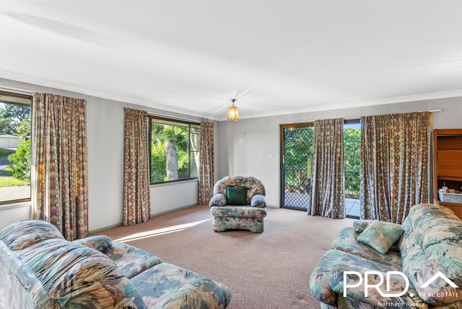 1 Whispering Valley Drive RICHMOND HILL 4