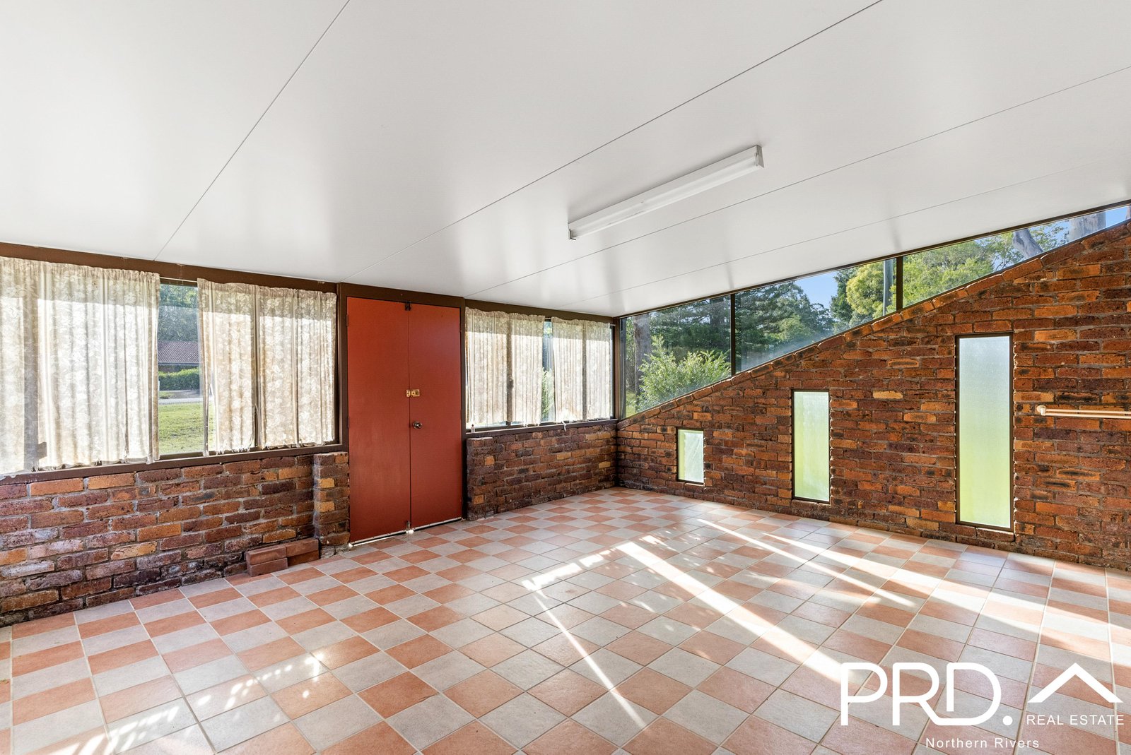 1 Whispering Valley Drive RICHMOND HILL 21