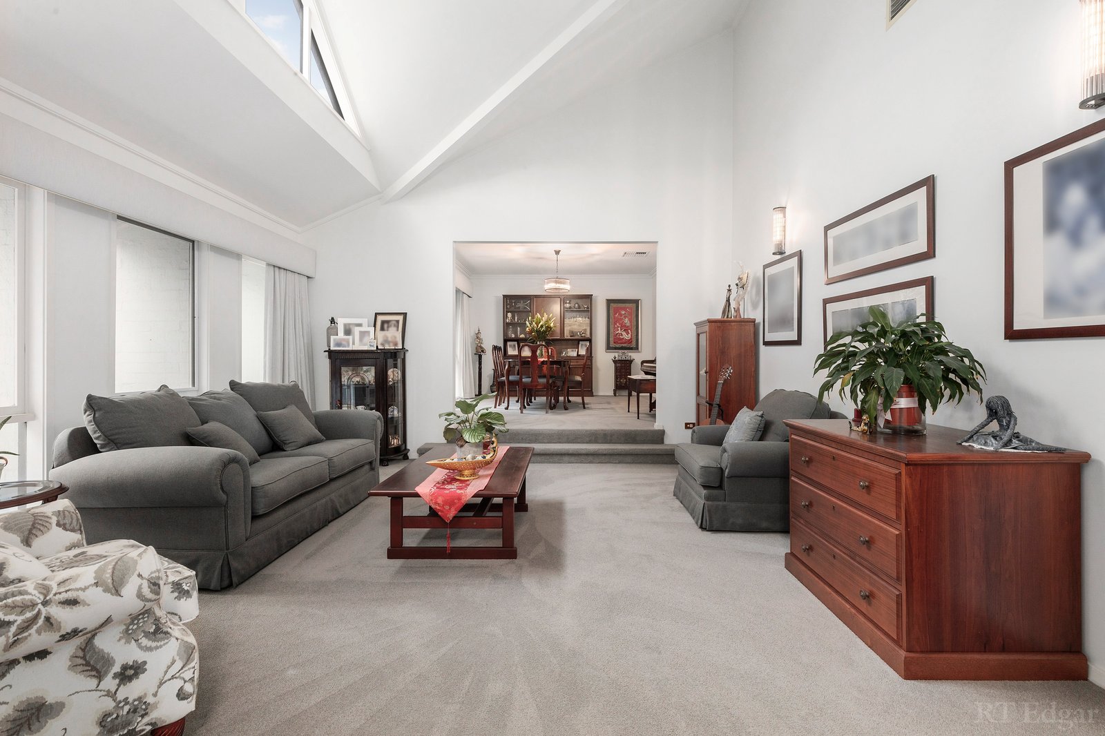 Real Estate and Property in 1 Willowbank Court, Templestowe, VIC