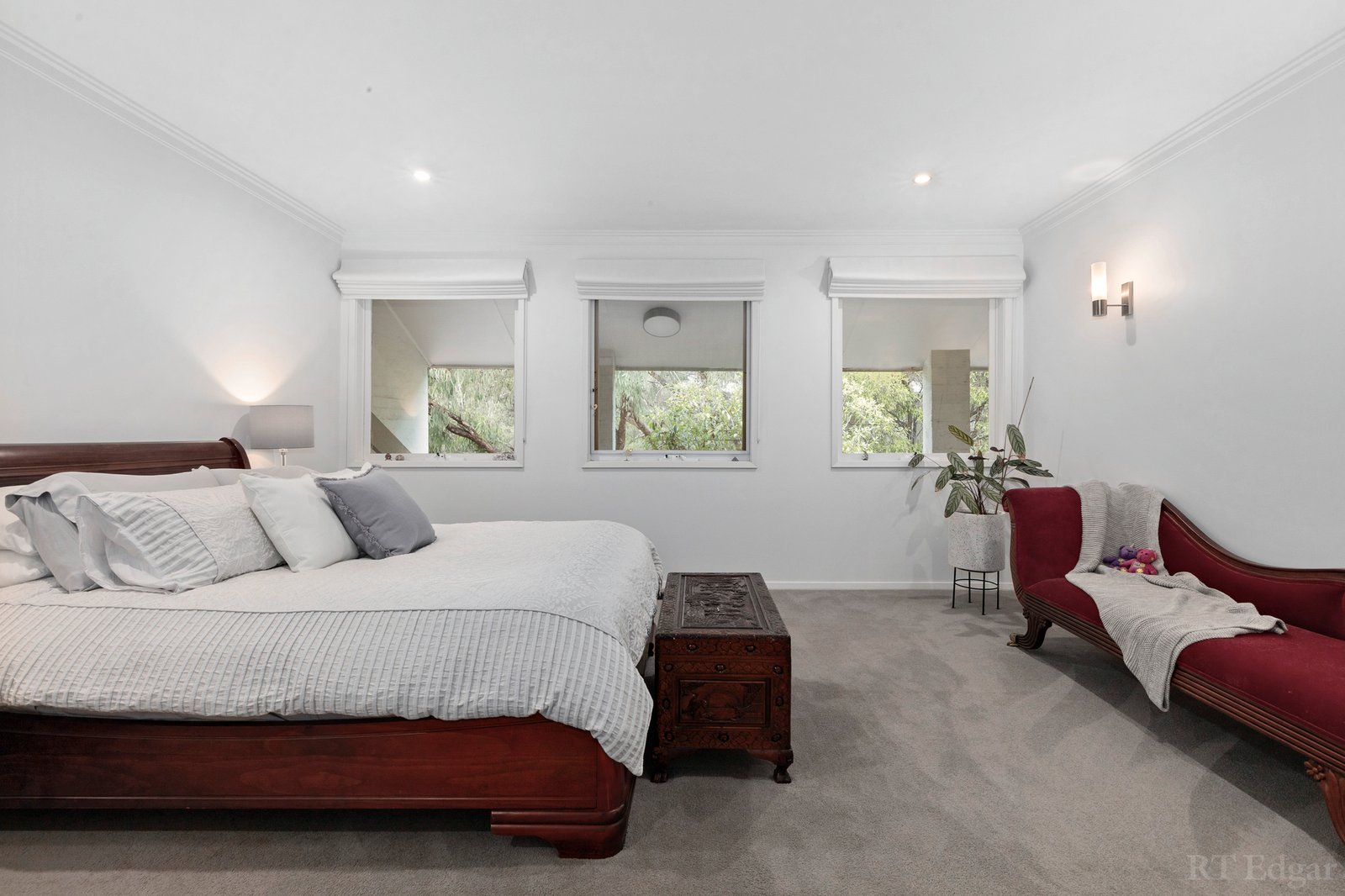 Real Estate and Property in 1 Willowbank Court, Templestowe, VIC