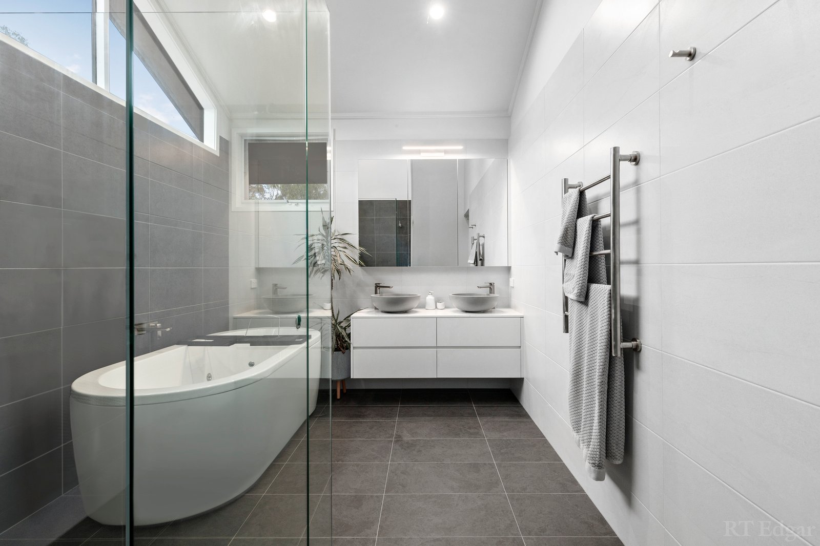 Real Estate and Property in 1 Willowbank Court, Templestowe, VIC