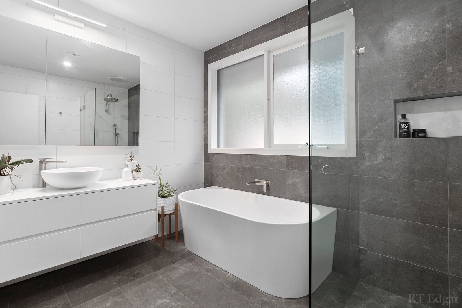 Real Estate and Property in 1 Willowbank Court, Templestowe, VIC