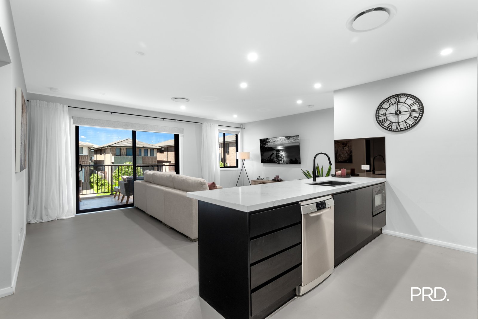 1 Wimbledon Way SCHOFIELDS 6