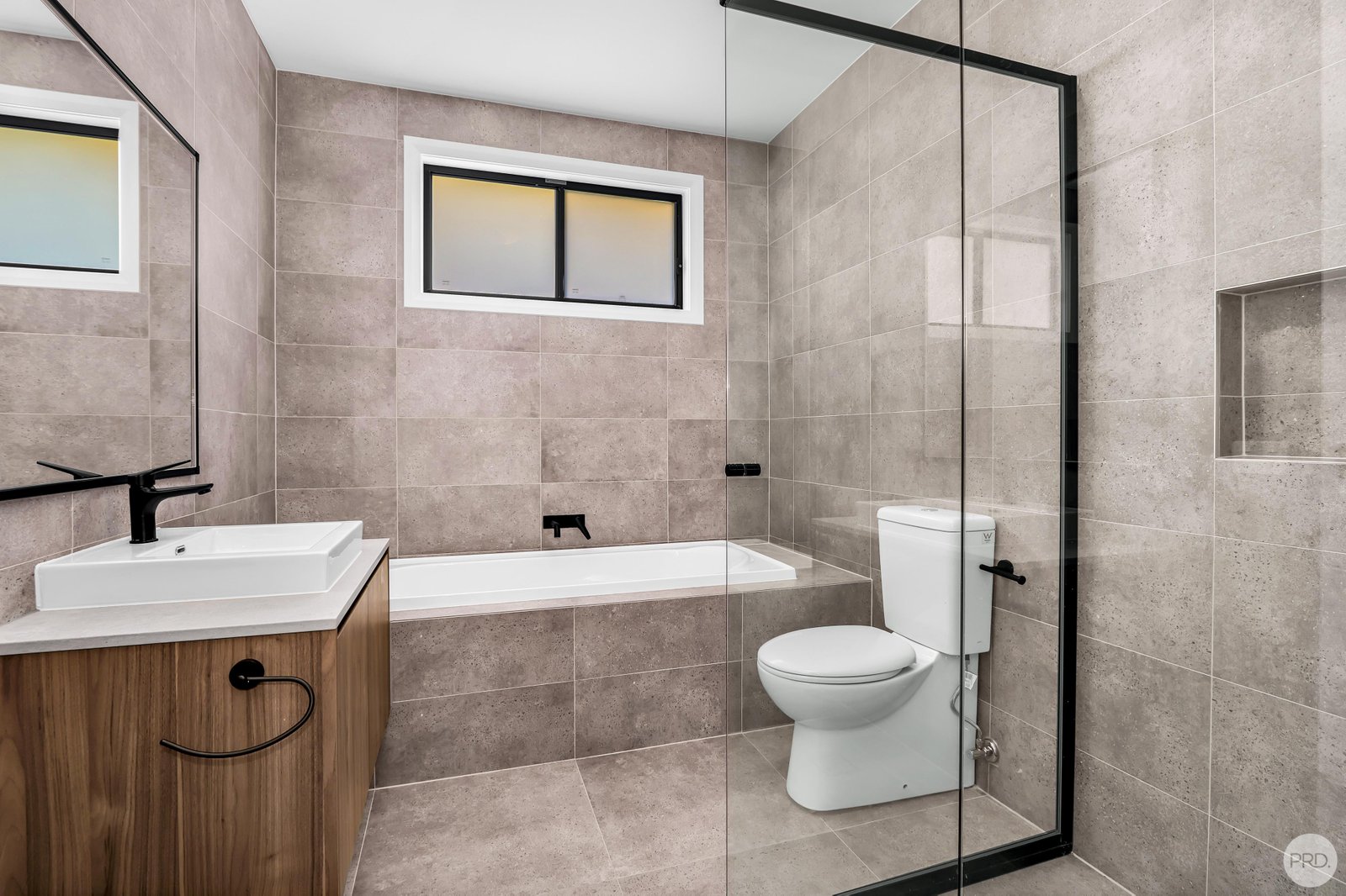 1 Wimbledon Way SCHOFIELDS 5