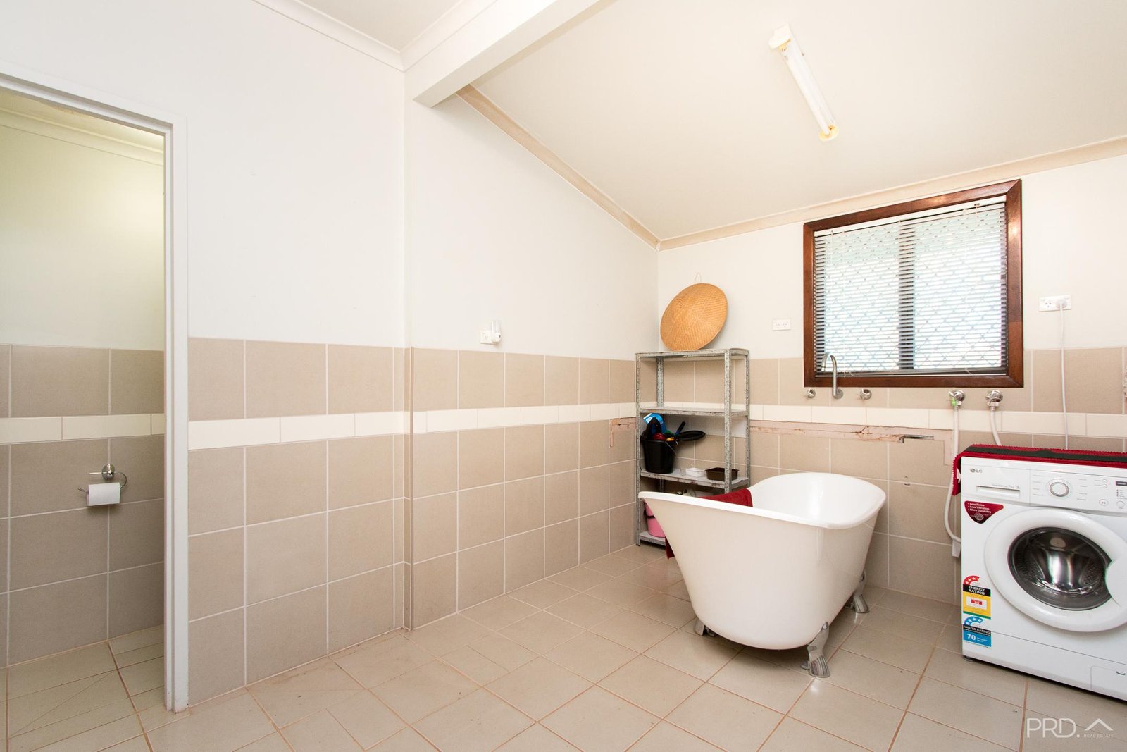 1 Wing Place BROOME 13