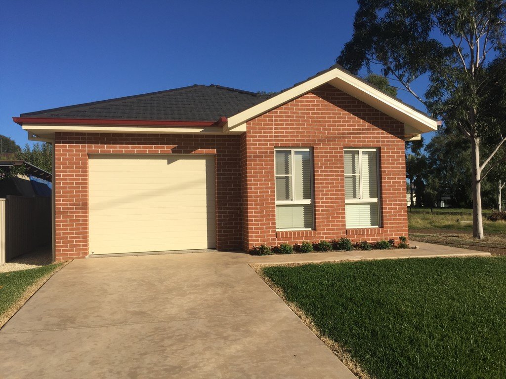 1 Wise Street TAMWORTH 3