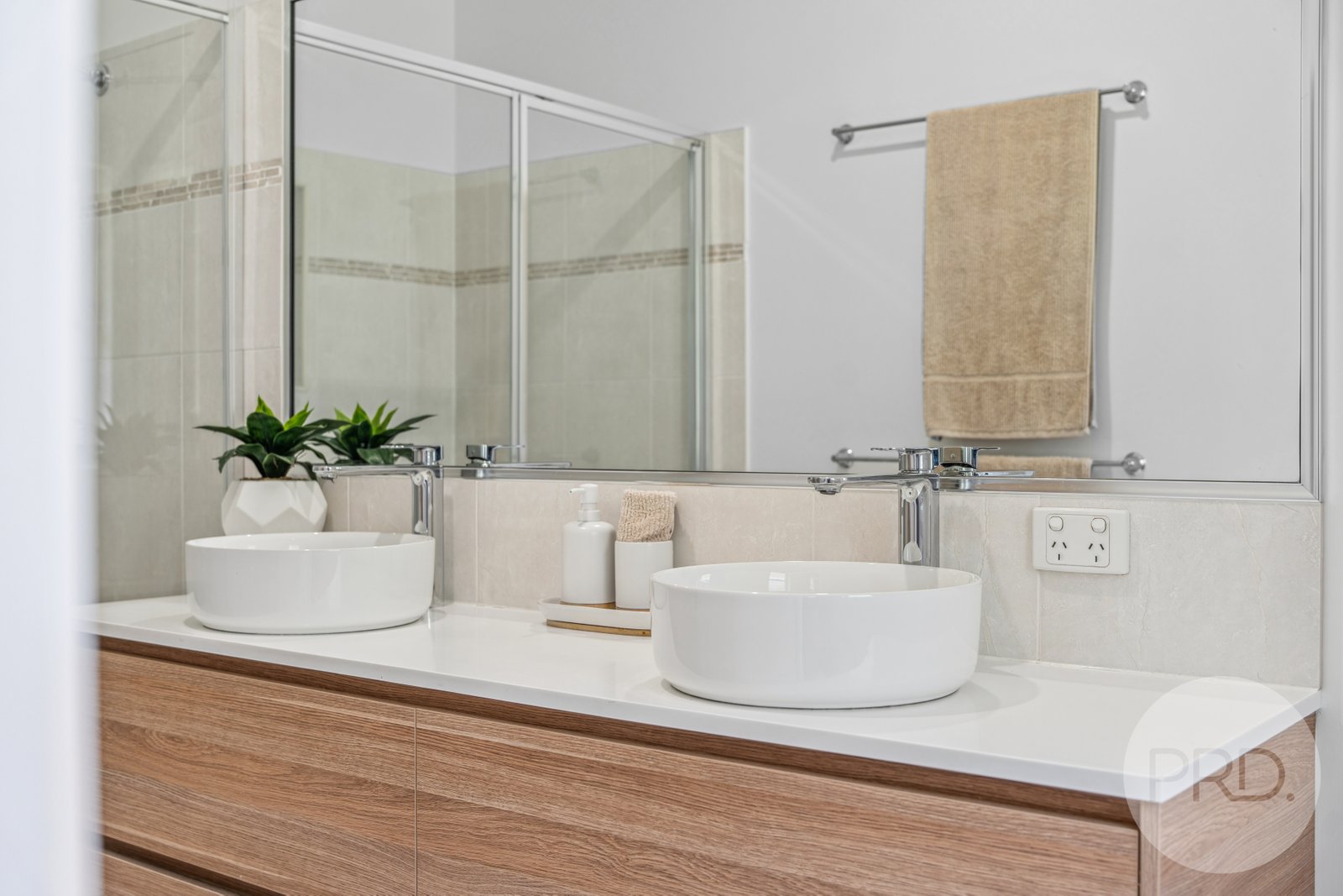 1 Wisteria Place SPRINGVALE 11