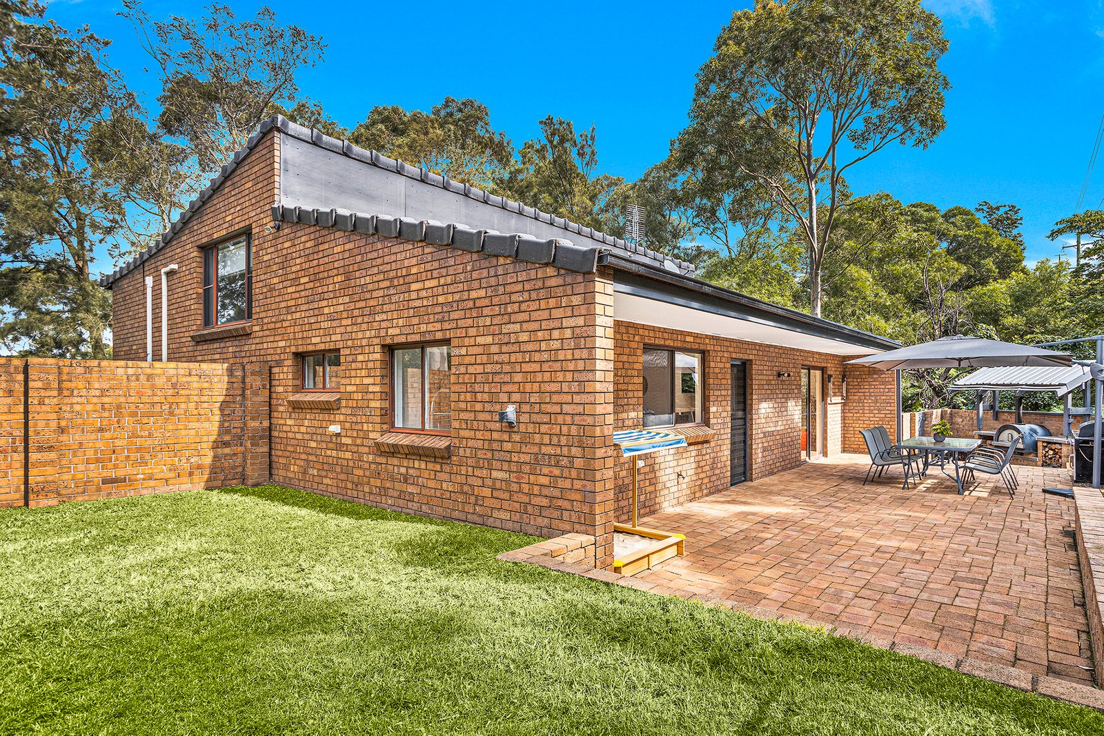 1 Woodbury Place, Mount Keira NSW 2500