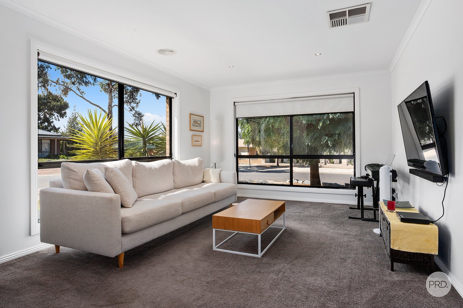 1 Woodlands Drive EAGLEHAWK 2