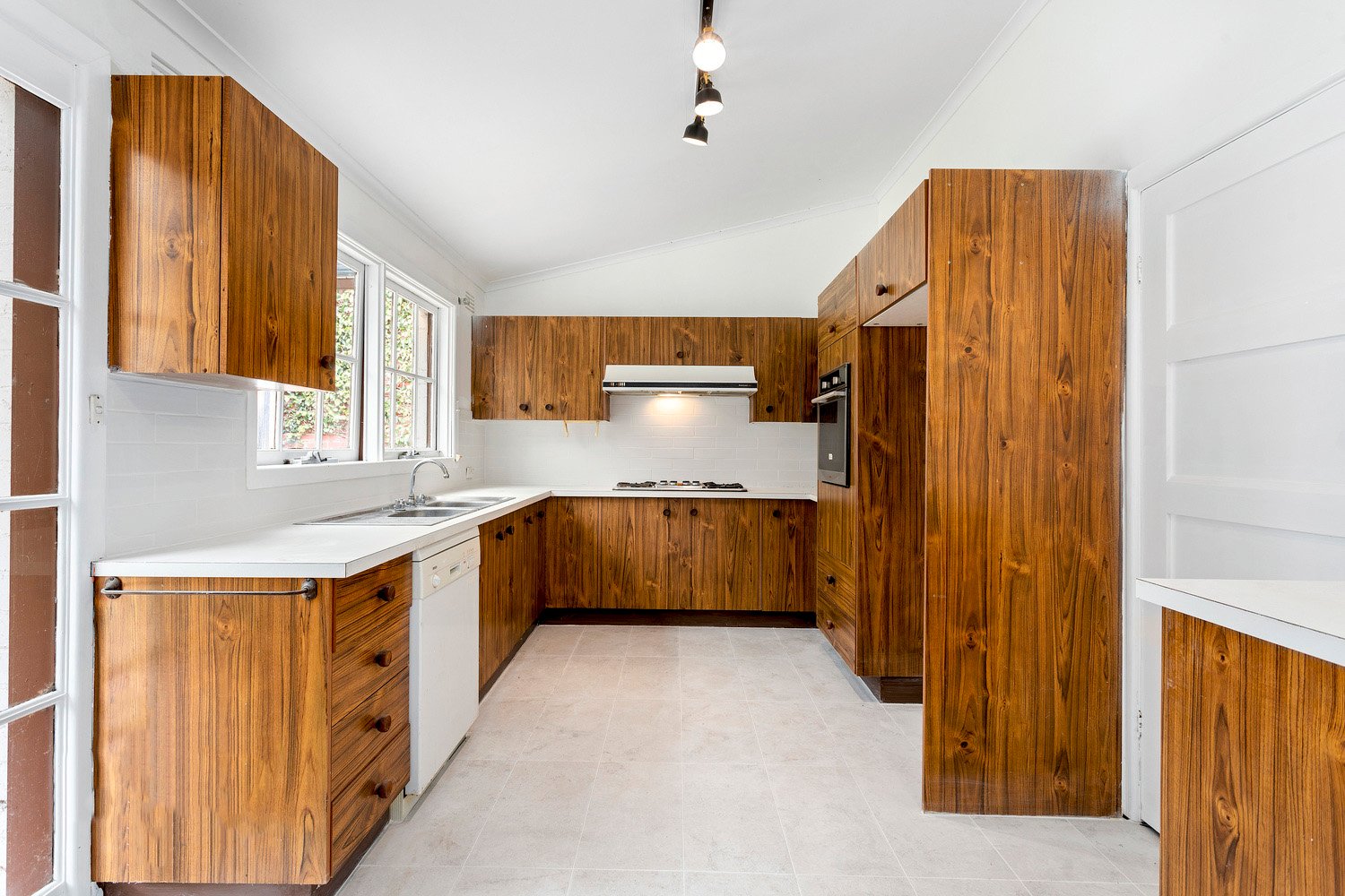 Real Estate and Property in 1 Woodside Crescent, Toorak, VIC