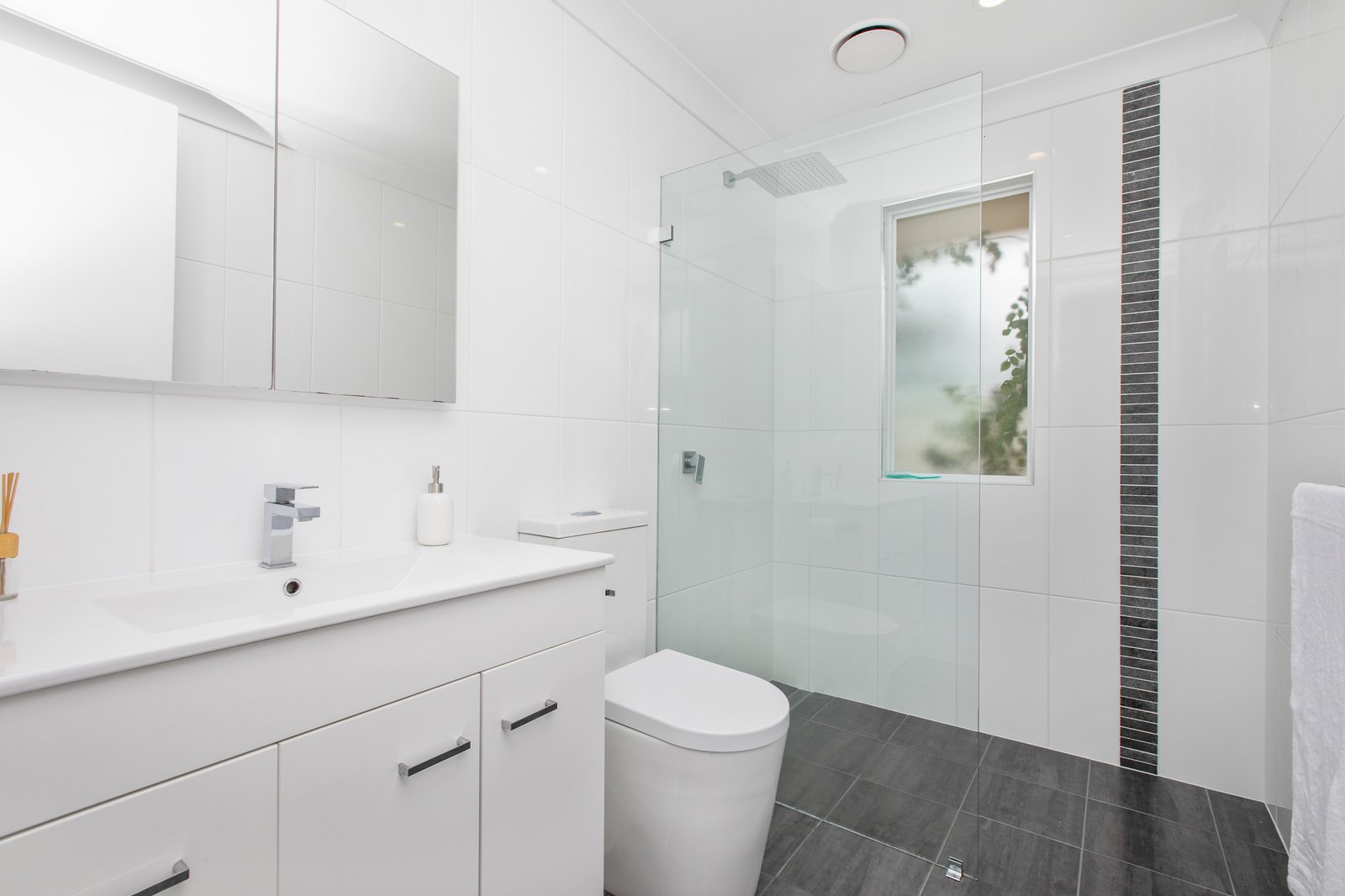 1 Woolley Close THORNTON 9
