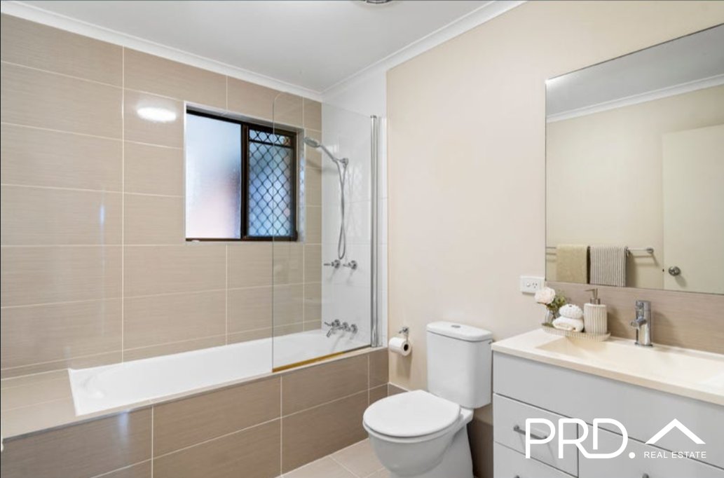 1 Woolmere Street CARRARA 11
