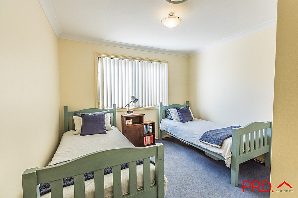 1 Yarraga Place TAMWORTH 15