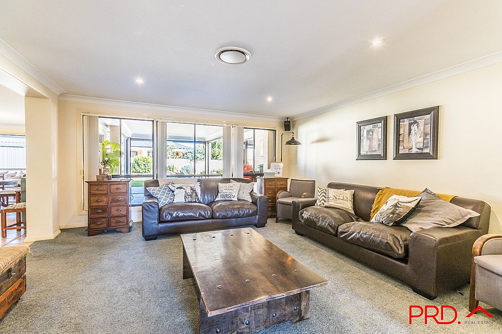 1 Yarraga Place TAMWORTH 17