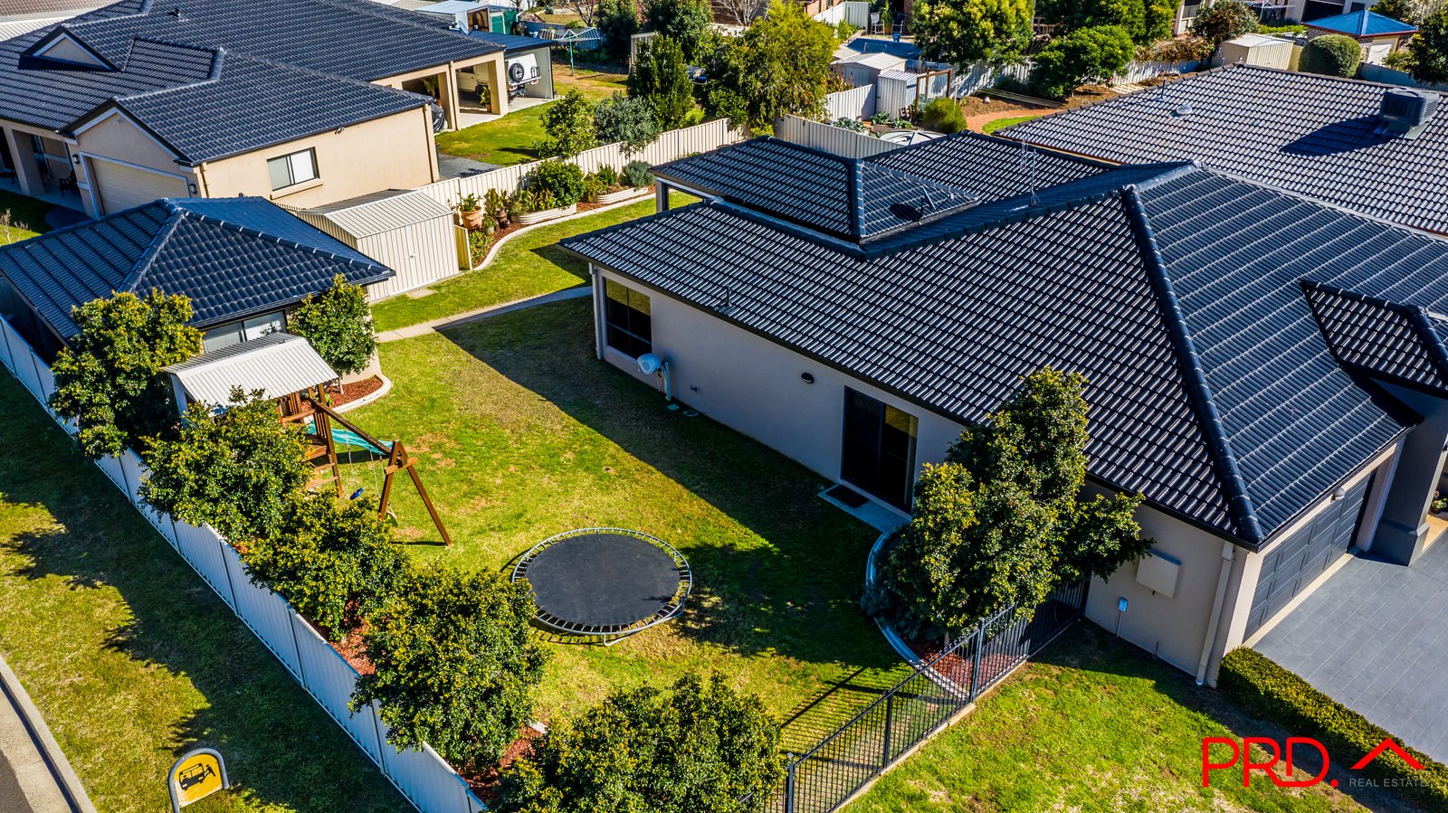 1 Yarraga Place TAMWORTH 24