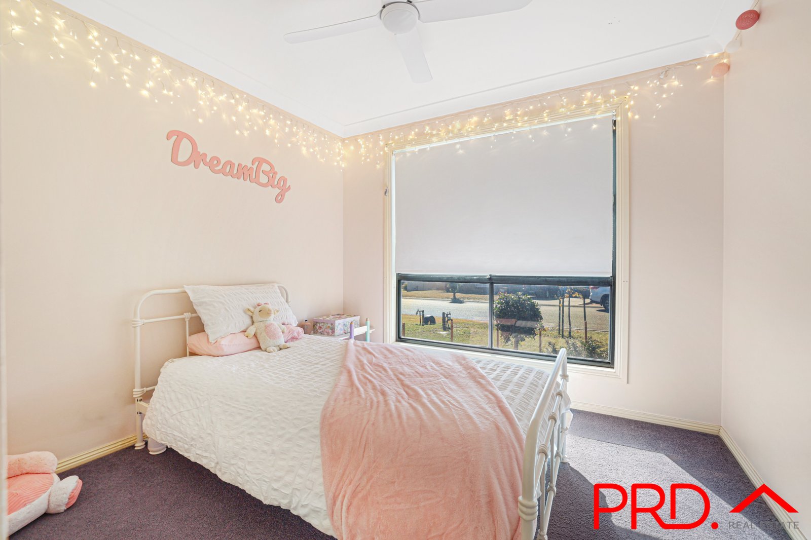 1 Yarraga Place TAMWORTH 7