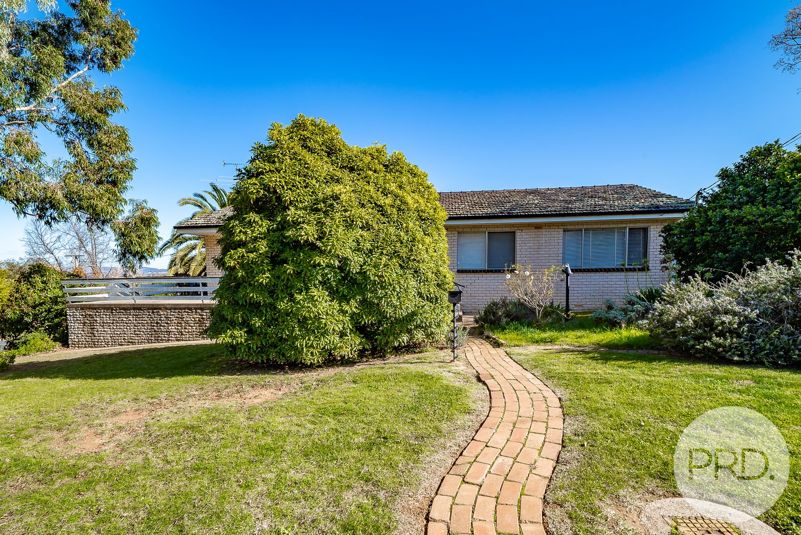 1 Yarrah Street KOORINGAL 2