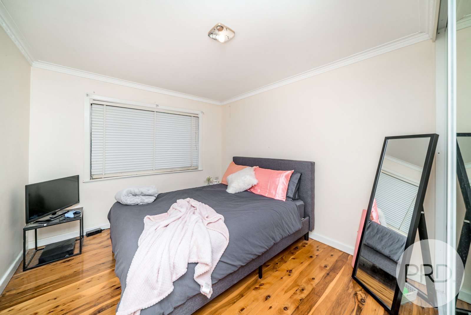 1 Yarrah Street KOORINGAL 8