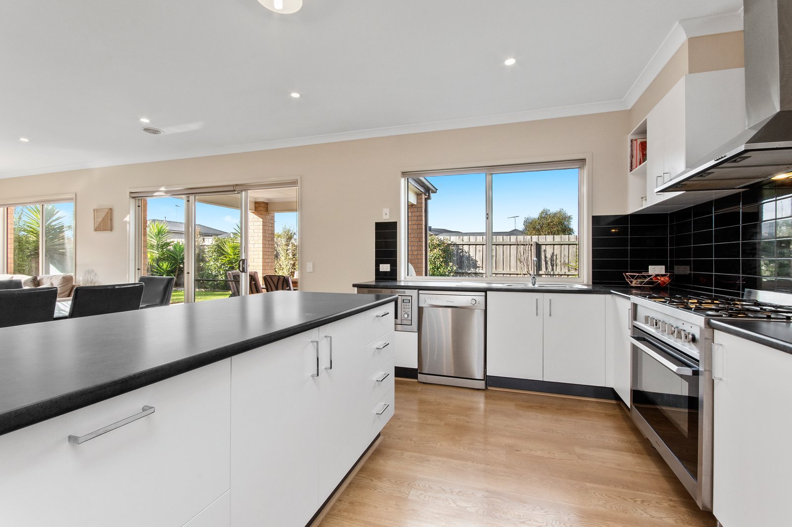 Gallery: 1 Yeoman Crescent