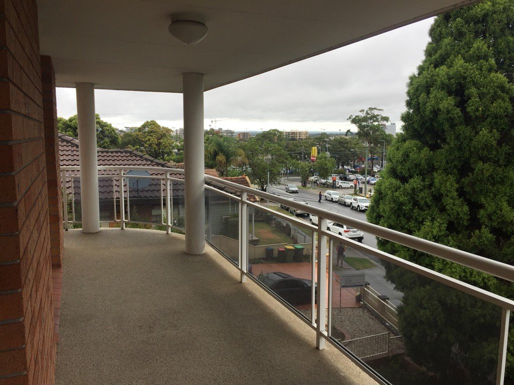 10 / 9-11 Sir Joseph Banks Street BANKSTOWN 1