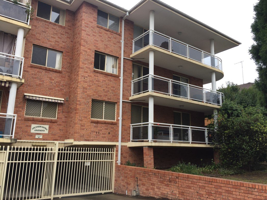 10 / 9-11 Sir Joseph Banks Street BANKSTOWN 2