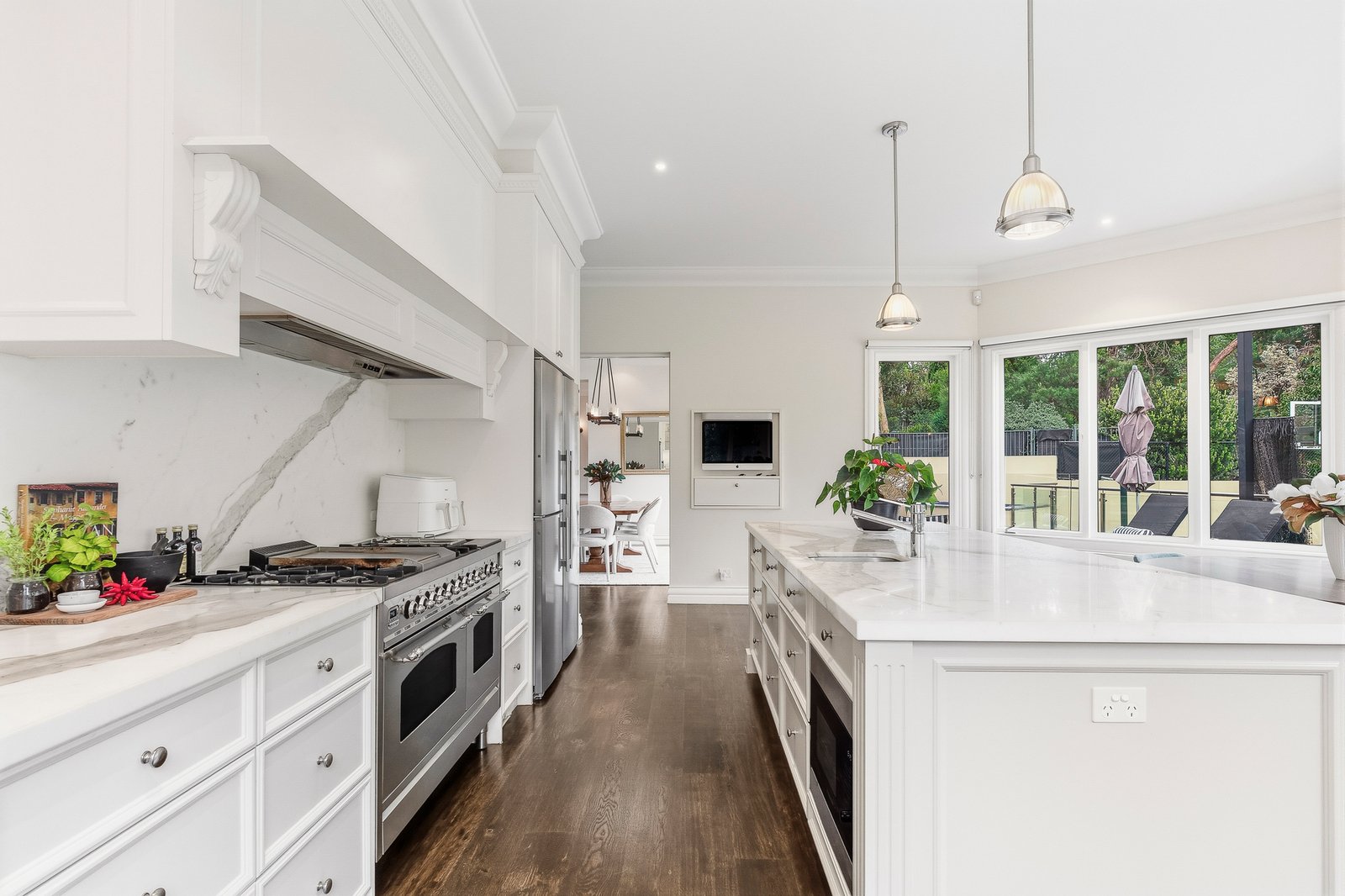 10 Acacia Avenue, Blackburn, 3130