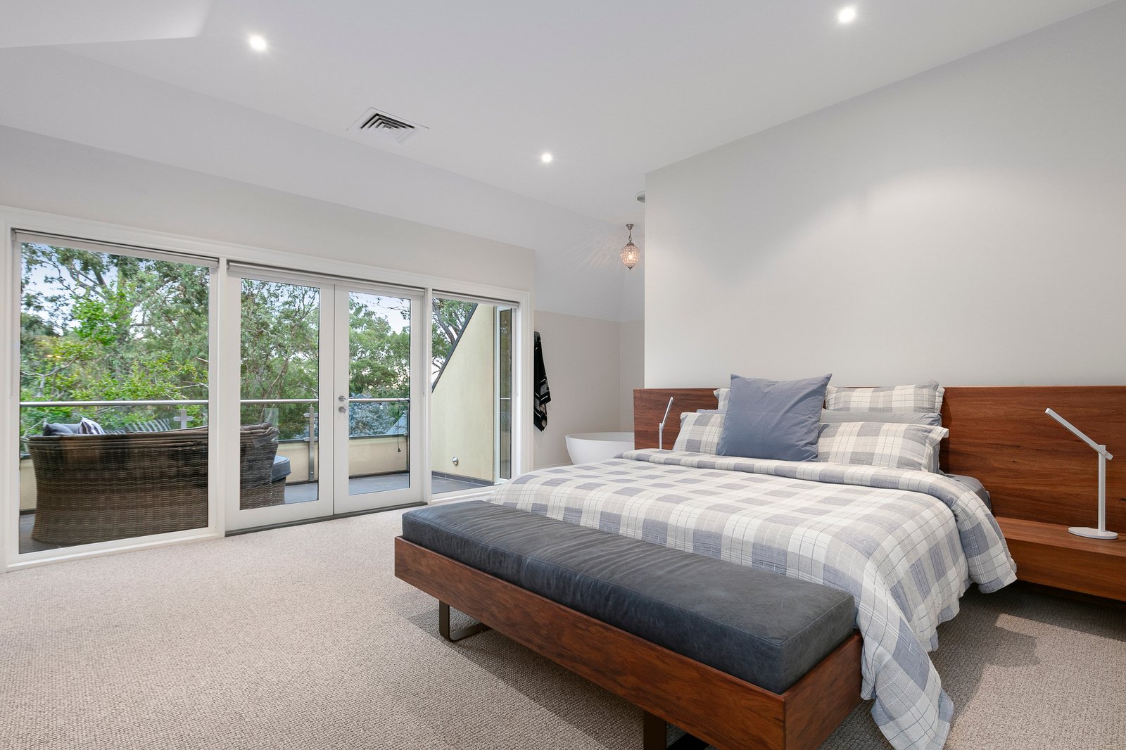 10 Acacia Avenue, Blackburn, 3130