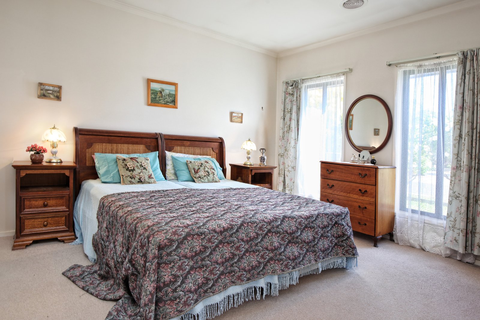 Real Estate and Property in 10 Adam Close, Woodend, VIC