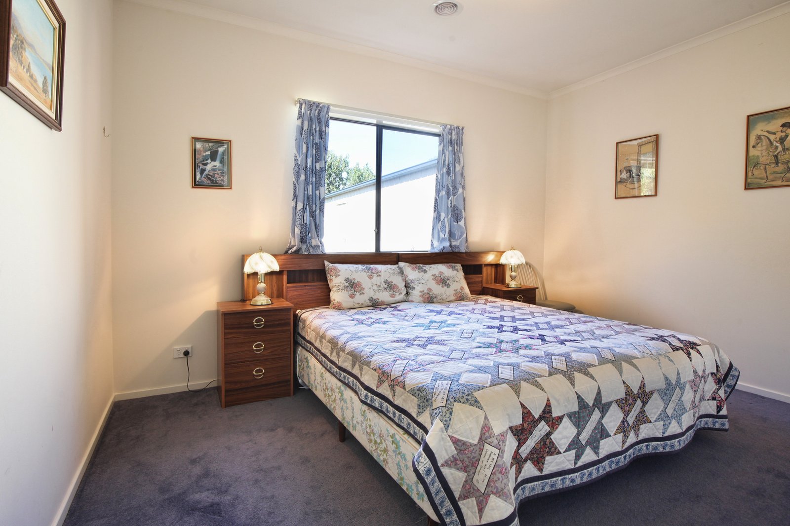 Real Estate and Property in 10 Adam Close, Woodend, VIC