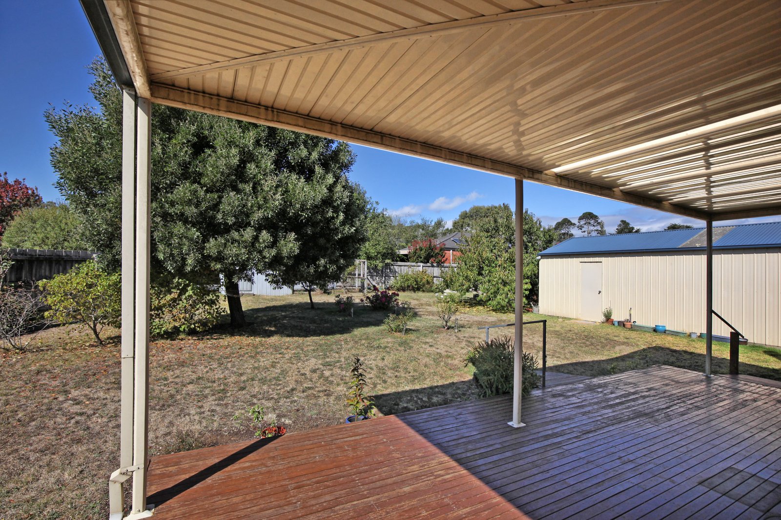 Real Estate and Property in 10 Adam Close, Woodend, VIC