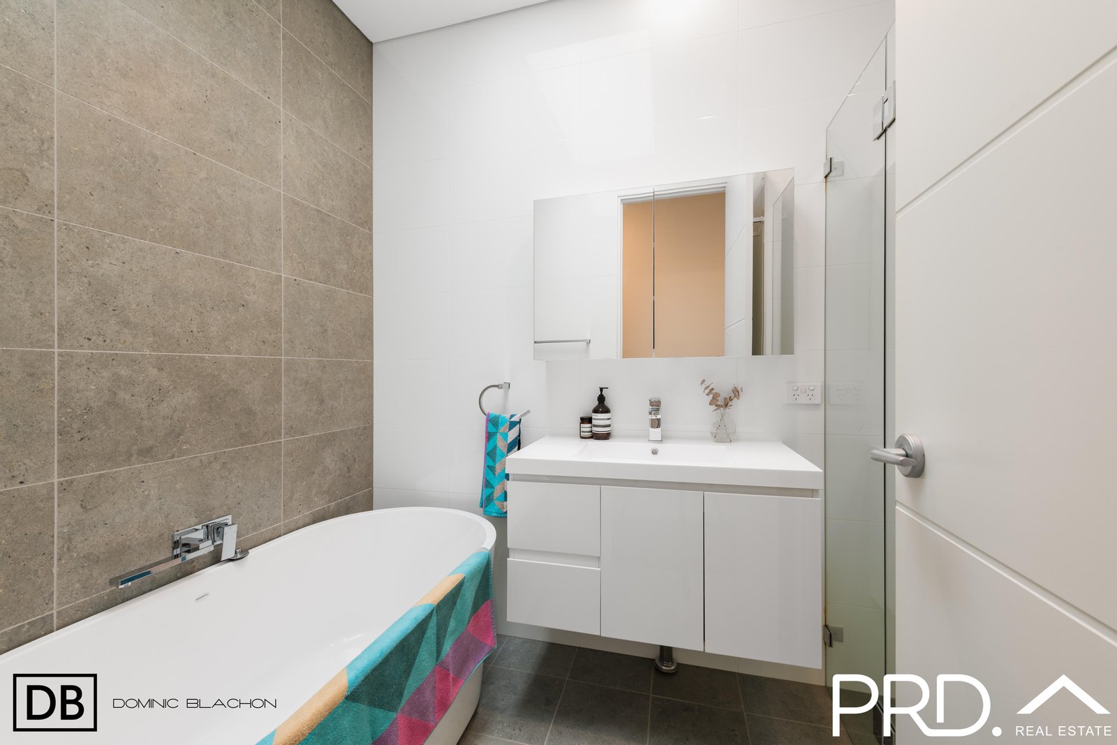 10 Alamein Road REVESBY HEIGHTS 6