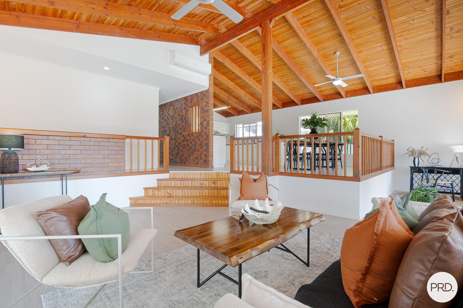 10 Alan Naish Court EIMEO 6