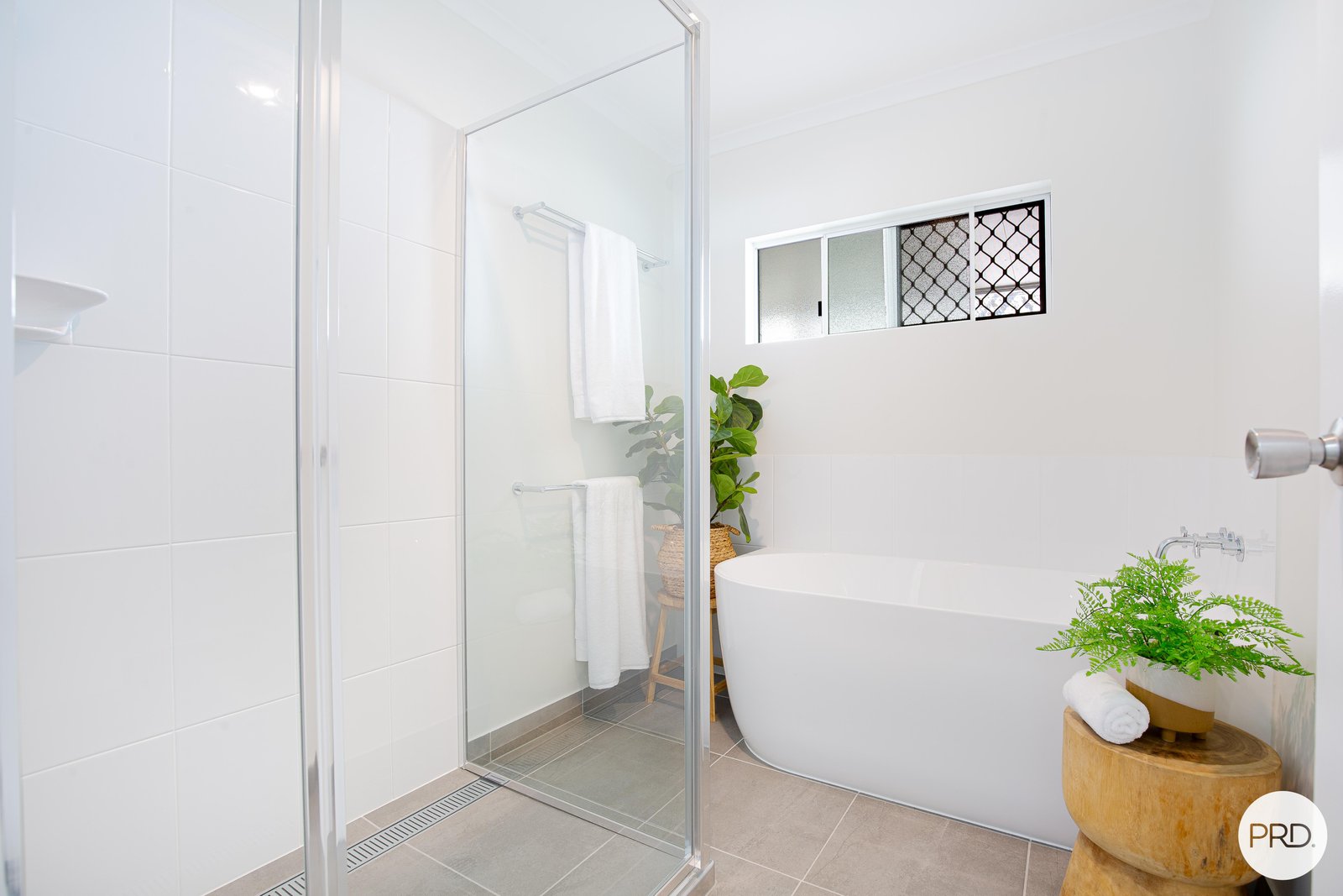 10 Alan Naish Court EIMEO 14