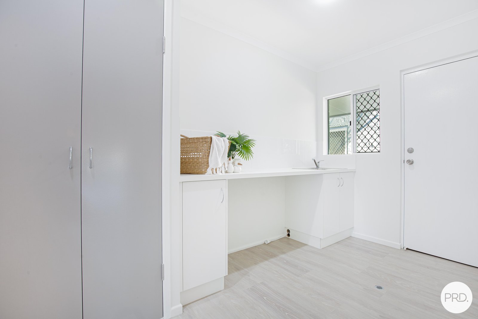 10 Alan Naish Court EIMEO 15