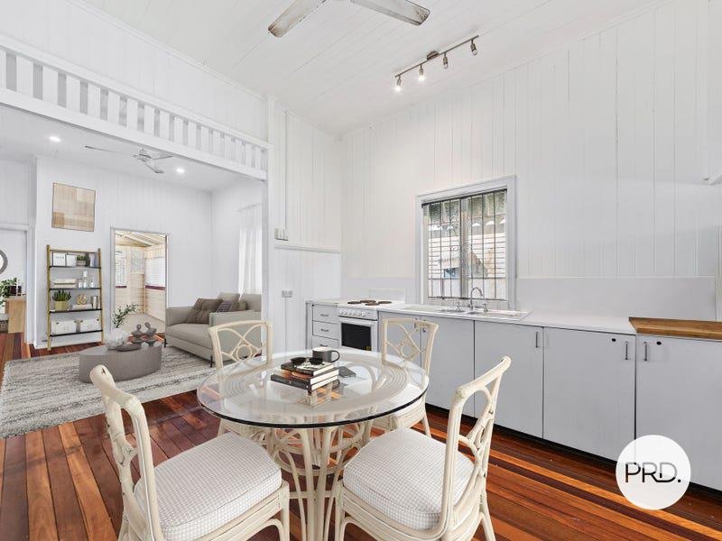 10 Albert St  ROSEWOOD 3