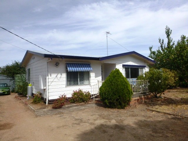 10 Albert Street CLUNES 10