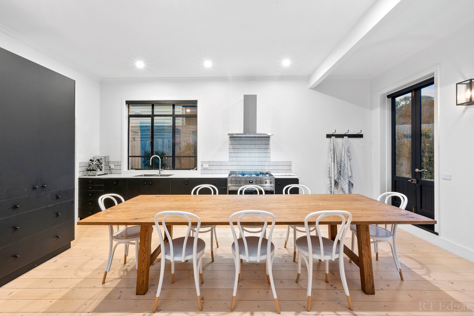 Real Estate and Property in 10 Albert Street, Point Lonsdale, VIC