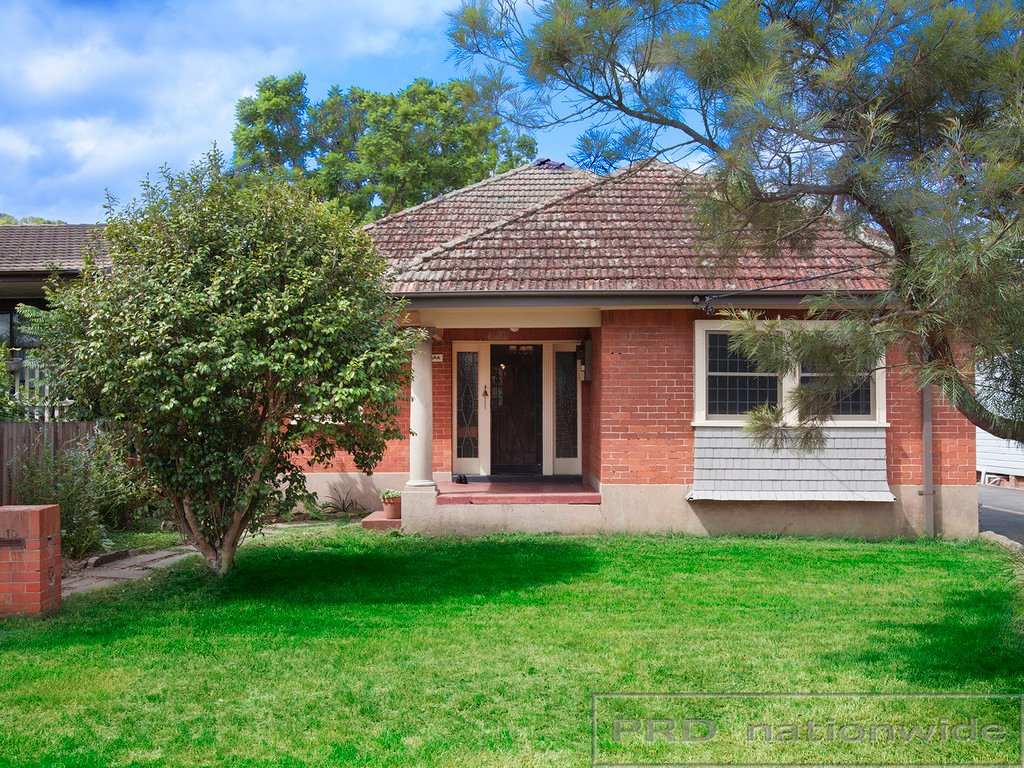 10 Allan Street LORN 1