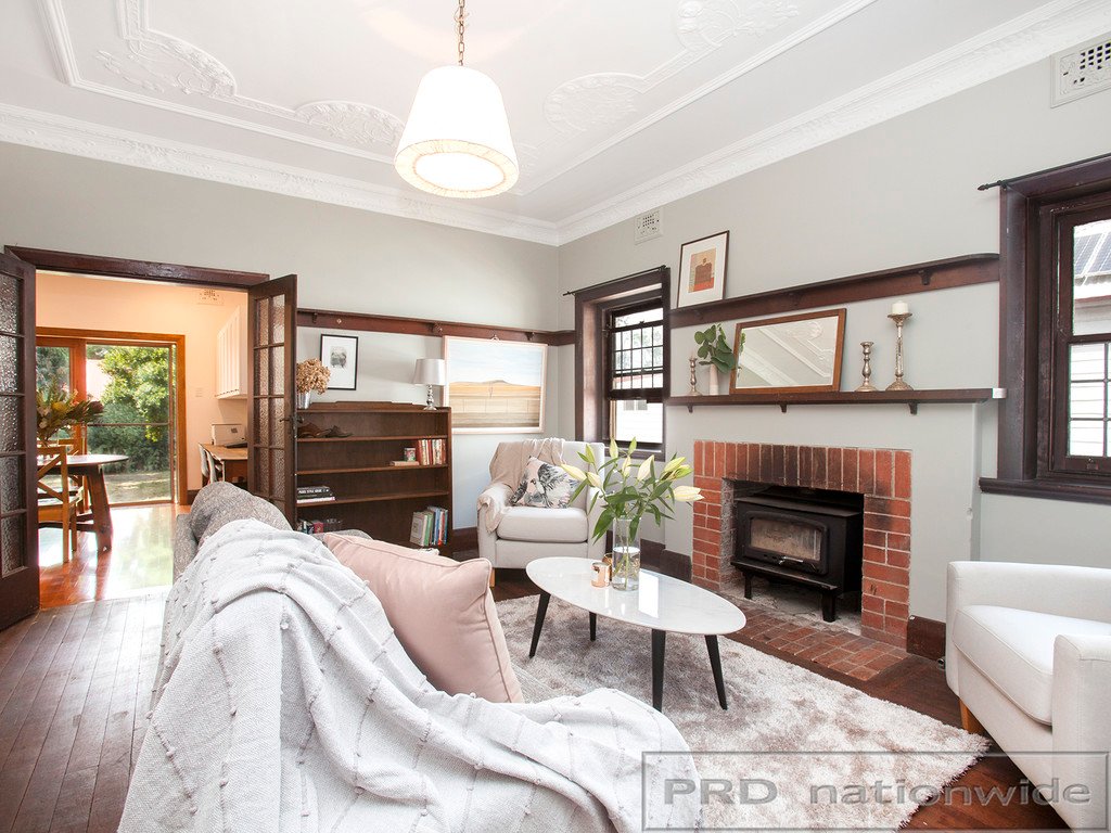 10 Allan Street LORN 2