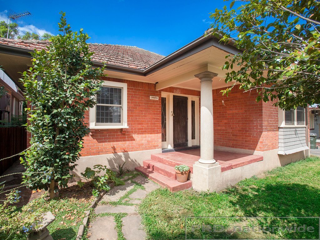 10 Allan Street LORN 18