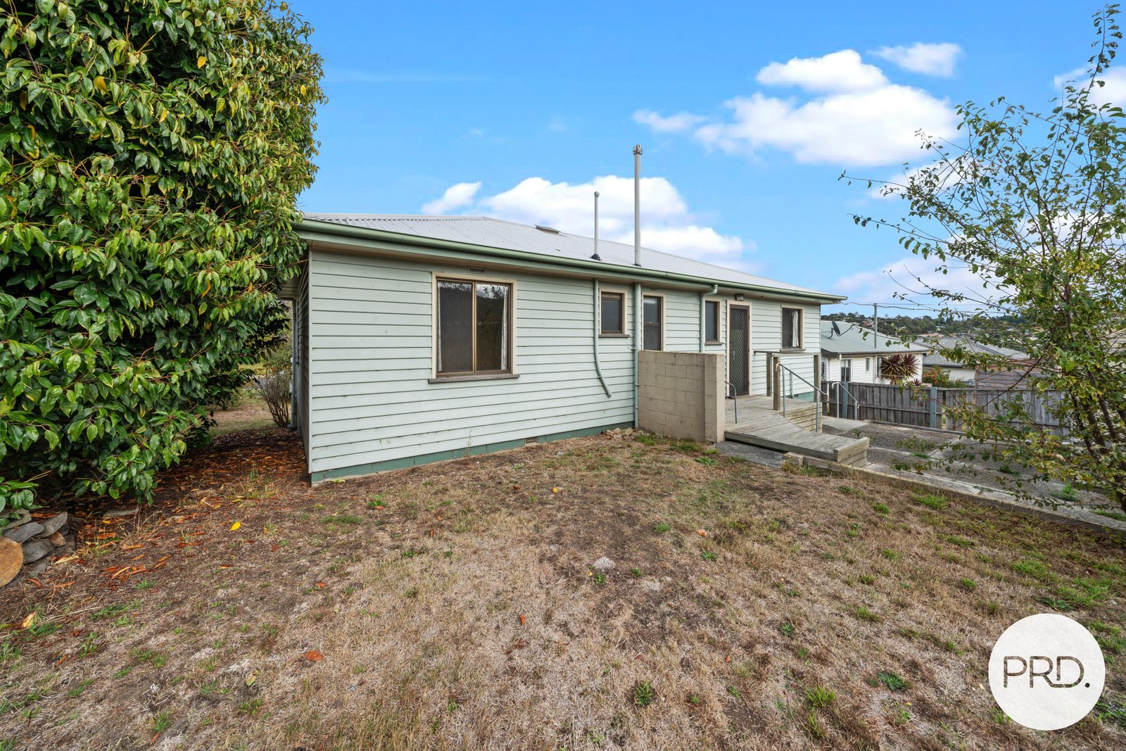 10 Amundsen Crescent WARRANE 6